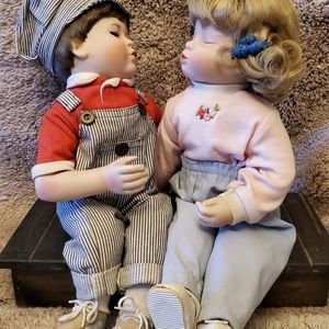 Couple porcelain dolls
